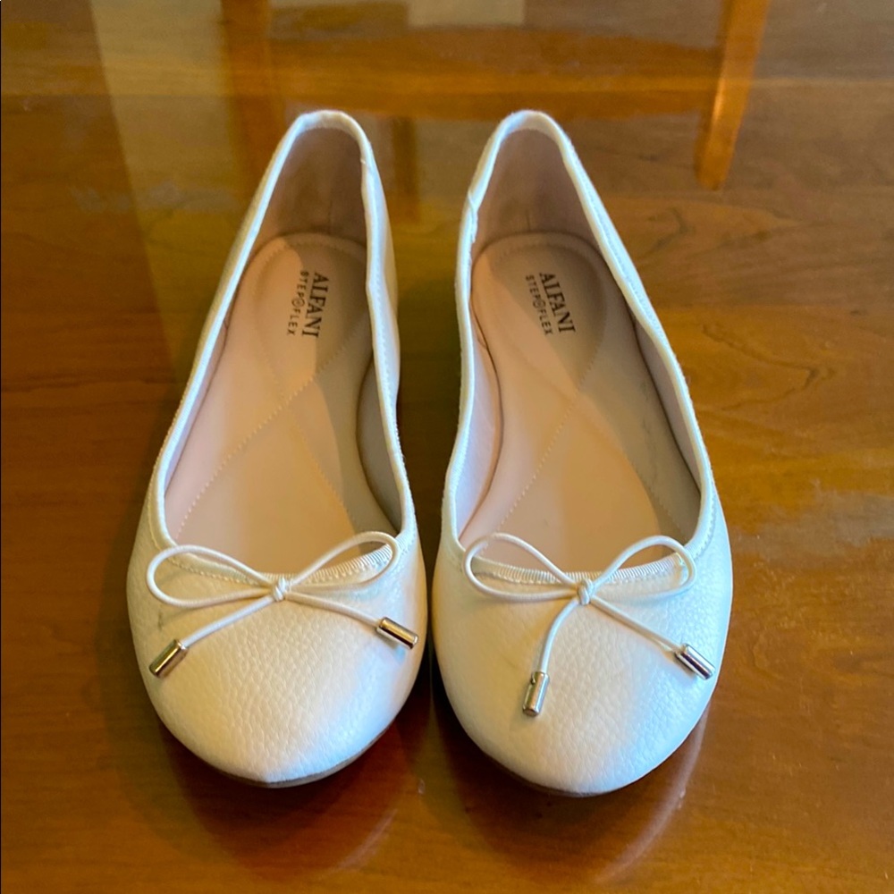Alfani Cream Faux Leather Ballet Flats with Bow. Comfortable and Trendy.